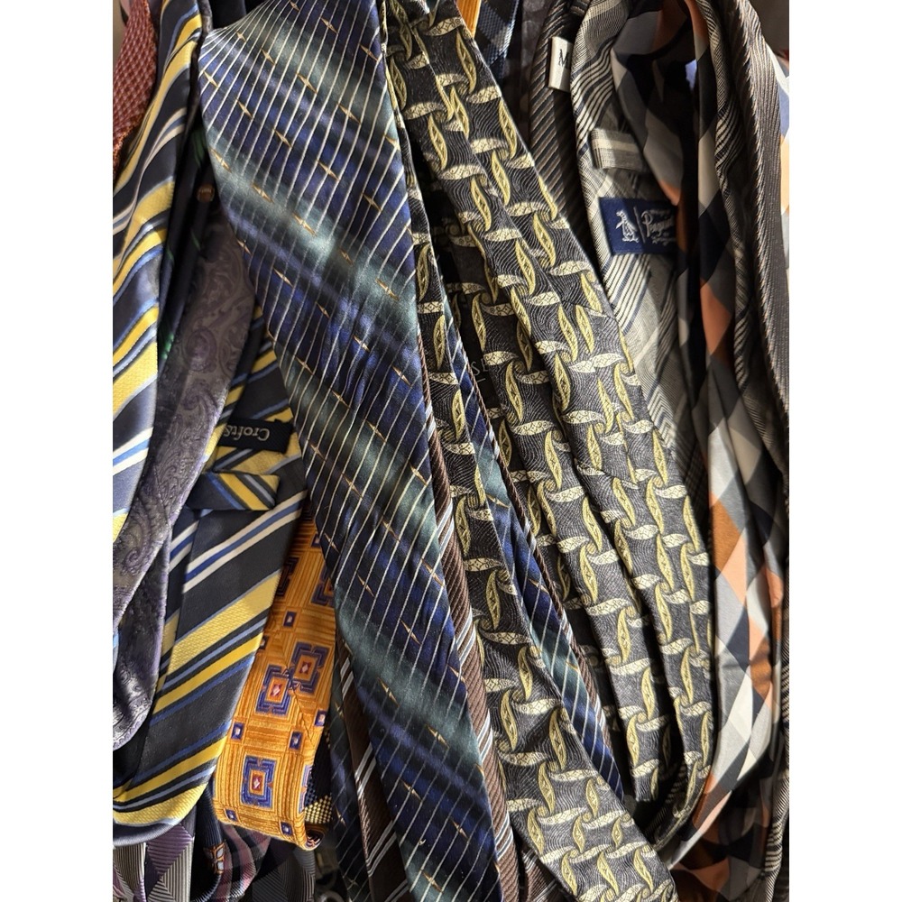 75 PC Mens Neckties LOT Wholesale Bulk Collectors Resell Ties Crafts Cutter DIY - Picture 4 of 7